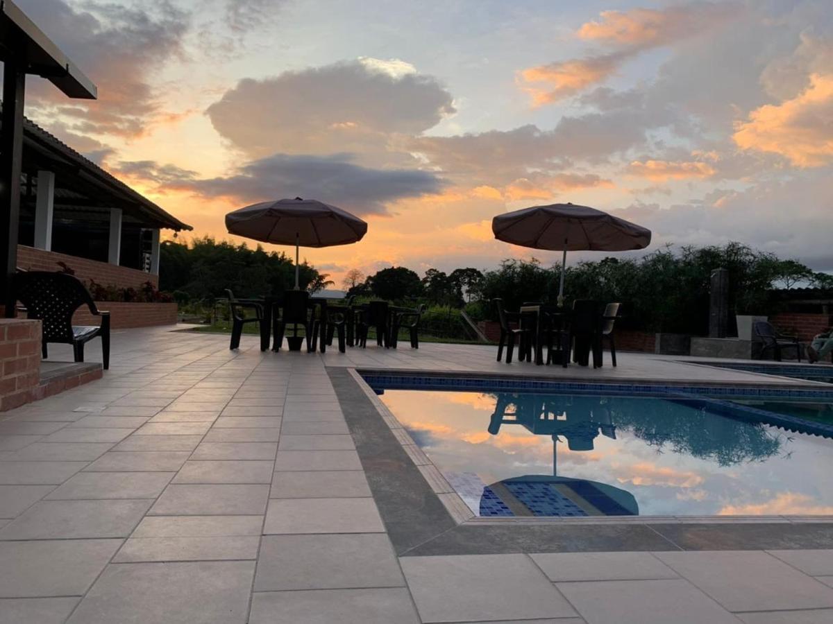 Finca Hotel El Saman De Alto Bonito Montenegro Zewnętrze zdjęcie
