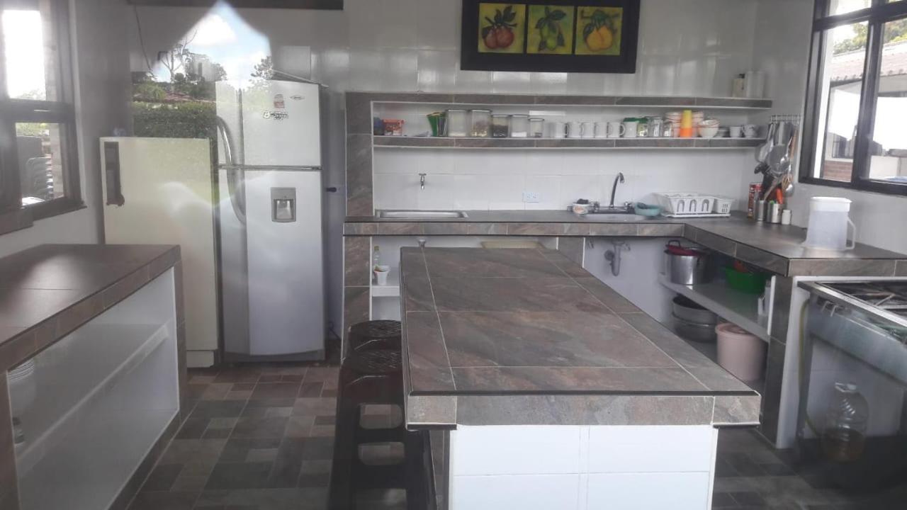 Finca Hotel El Saman De Alto Bonito Montenegro Zewnętrze zdjęcie